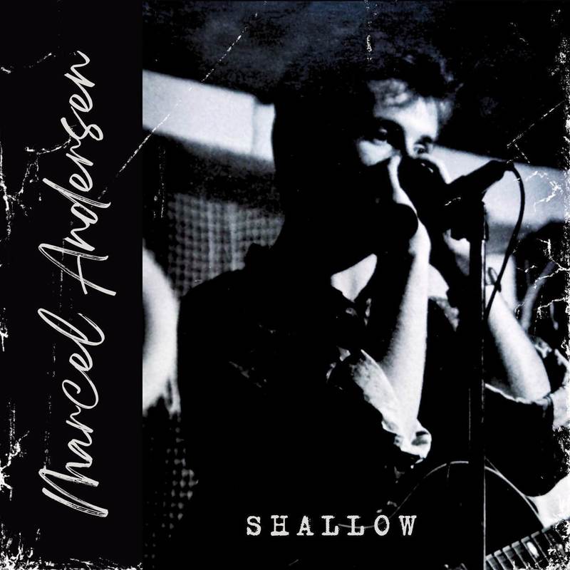 Shallow封面