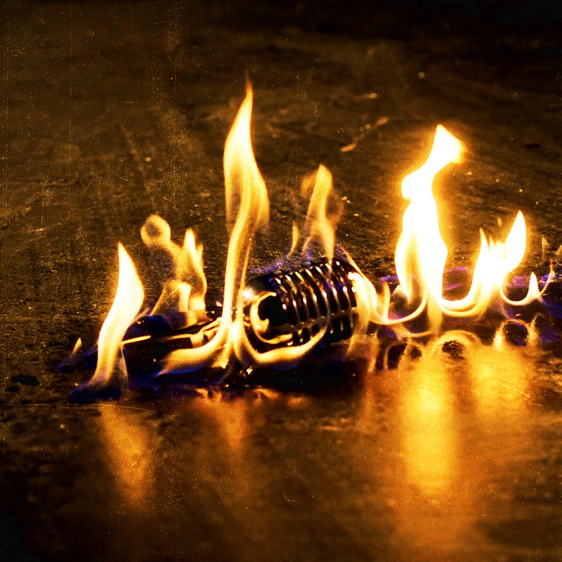 Ignite封面