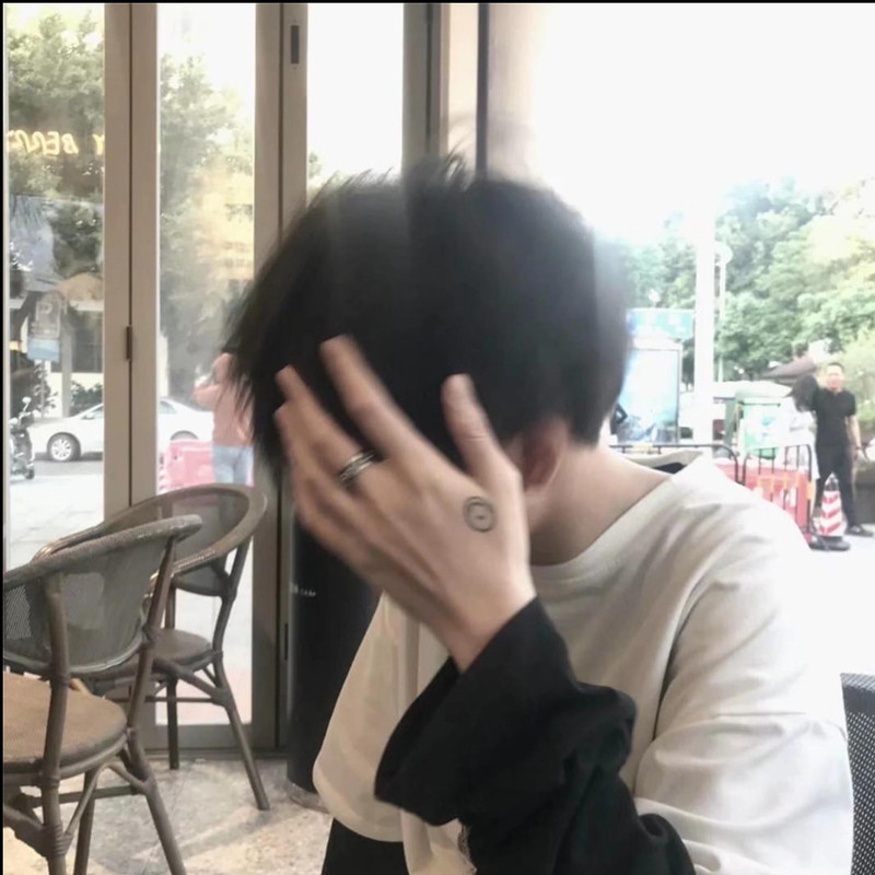 P.I.M.P封面