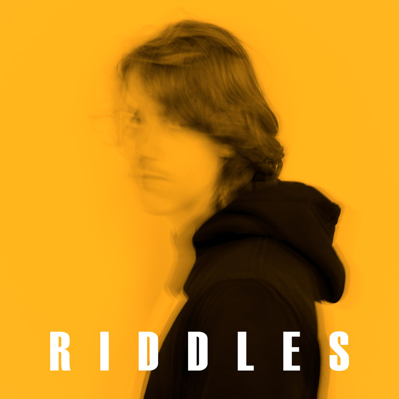 Riddles封面