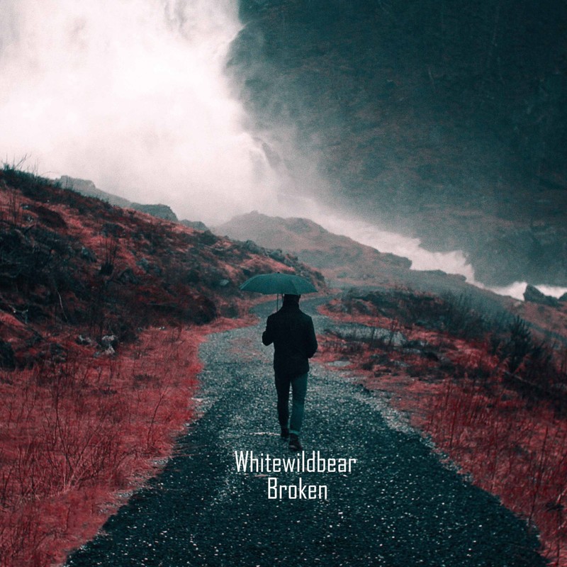 Broken封面