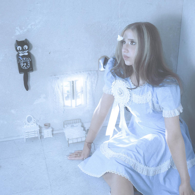 Porcelain封面