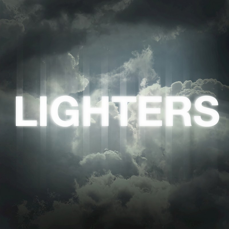 Lighters封面