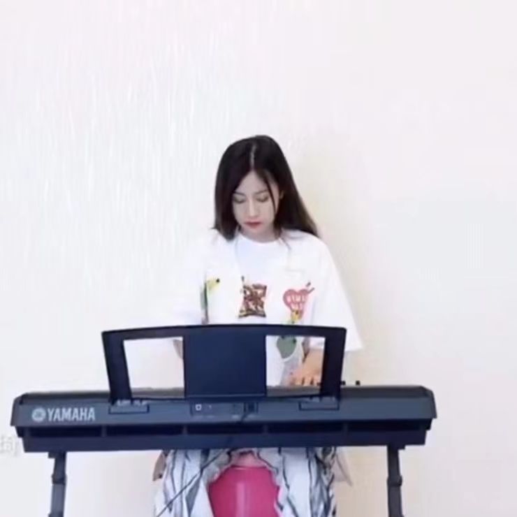 蔷薇封面