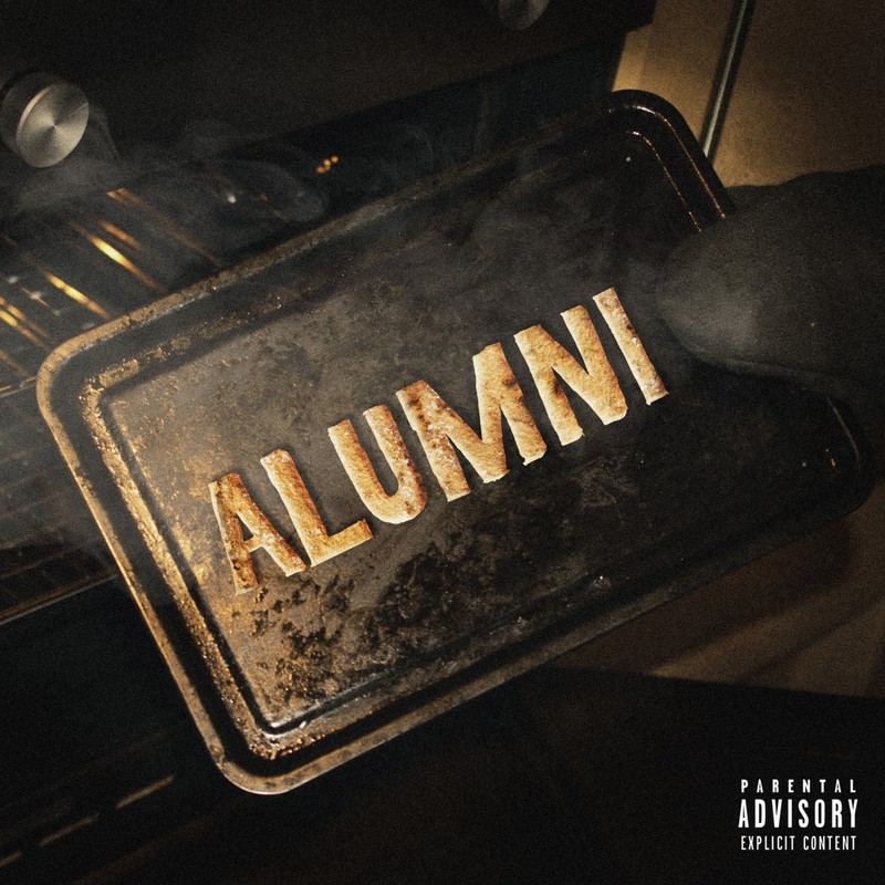 Alumni封面