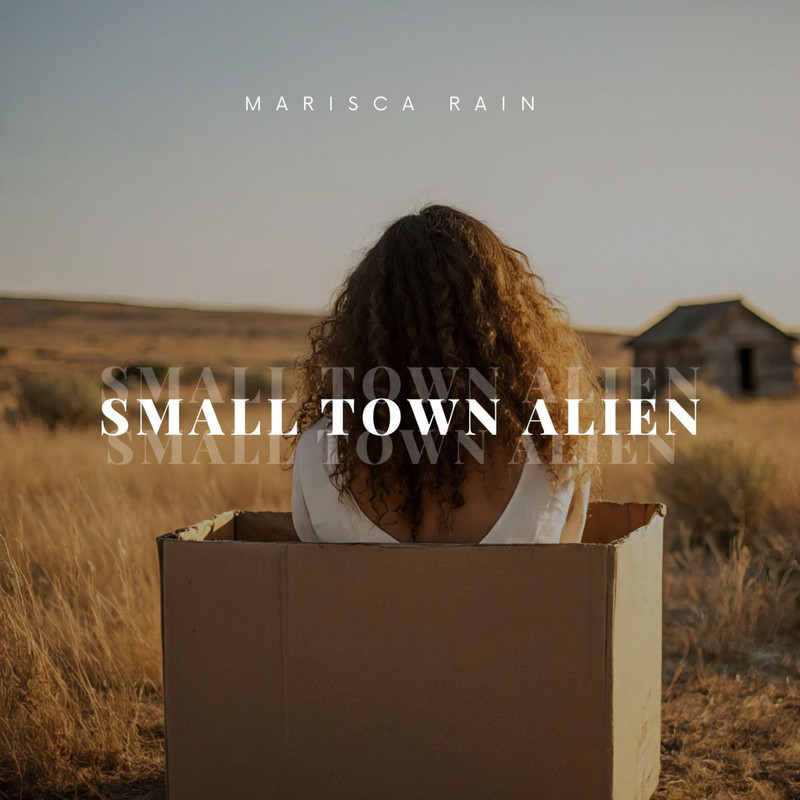 SmallTownAlien封面