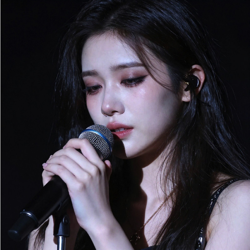 BleedingfromCreativeScars封面