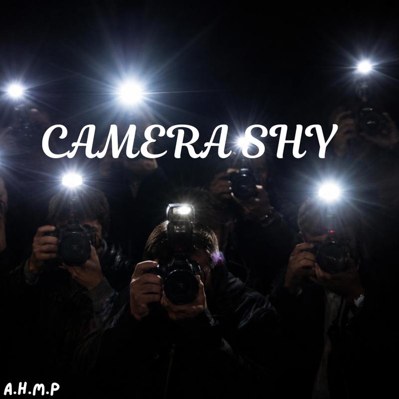 CAMERASHY封面