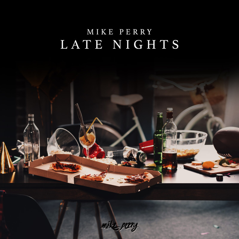 LateNights封面