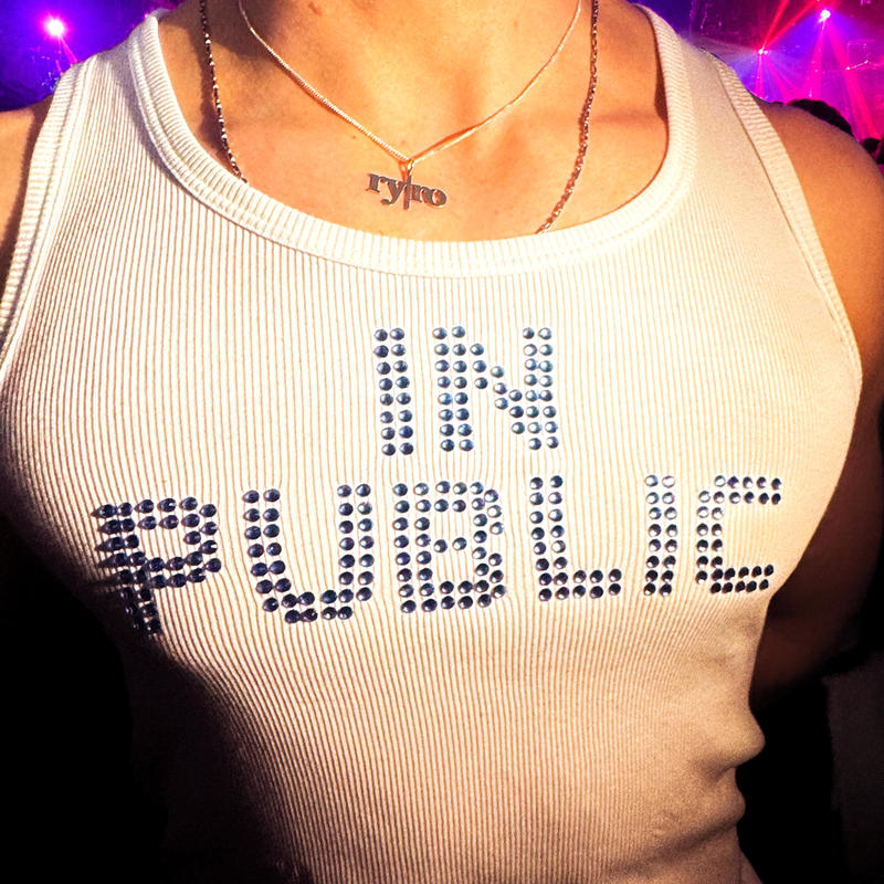 InPublic封面