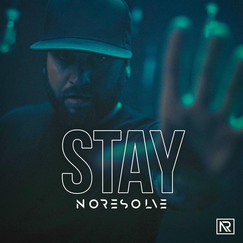 STAY封面