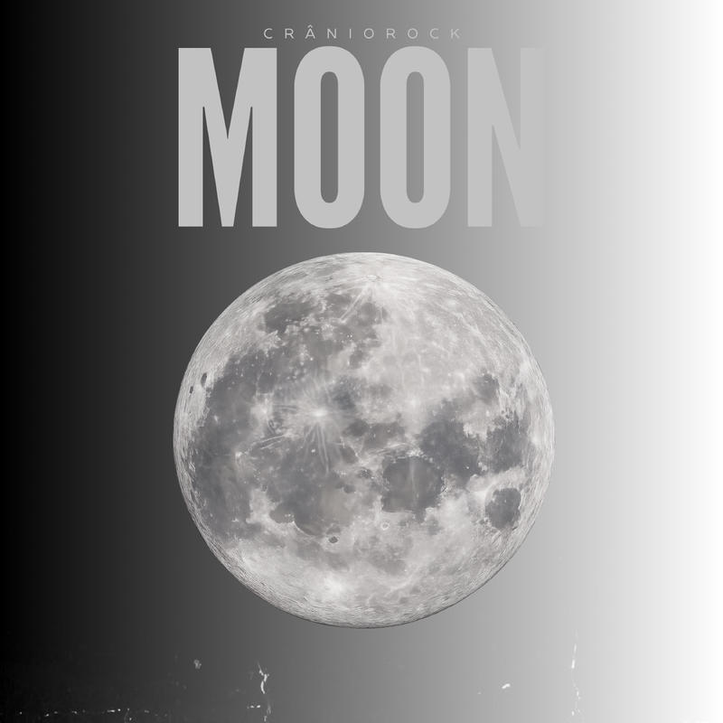 Moon封面