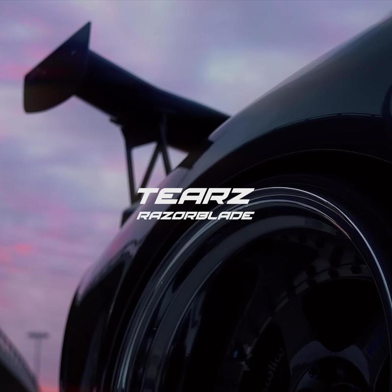 RAZORBLADE封面