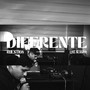 DIFERENTE