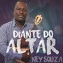 Diante do Altar