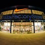 Nike Store (feat. Anizza) [Explicit]