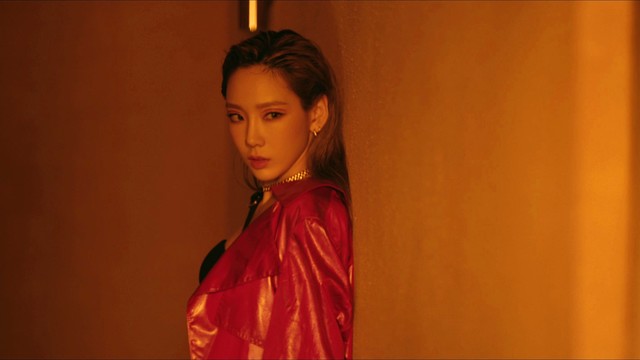 taeyeon 火花 (spark) mv teaser 1 . 来自smtown - 微博