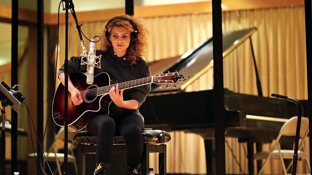 tori kelly-hollow | artists in residence | american express