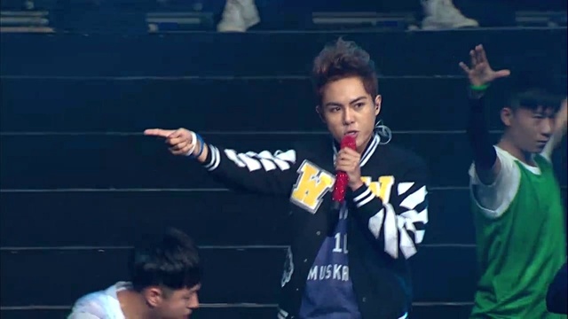 孙子涵-最简单的声音 ( 新生现场 )-高清mv在线看-qq音乐-千万正版