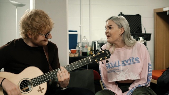 ed sheeran/anne-marie-2002 (acoustic) (acoustic)-高清mv在线看-qq