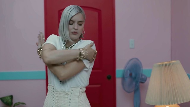 六公主lauv最新现场不插电表演《f**k, im lonely》