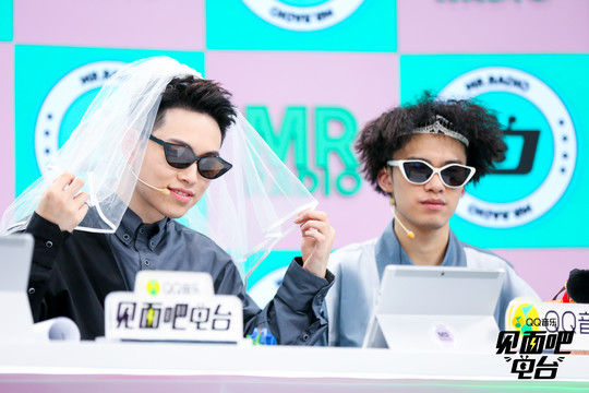 魔动闪霸smellyd聊张颜齐,分享有趣相识故事 (live)