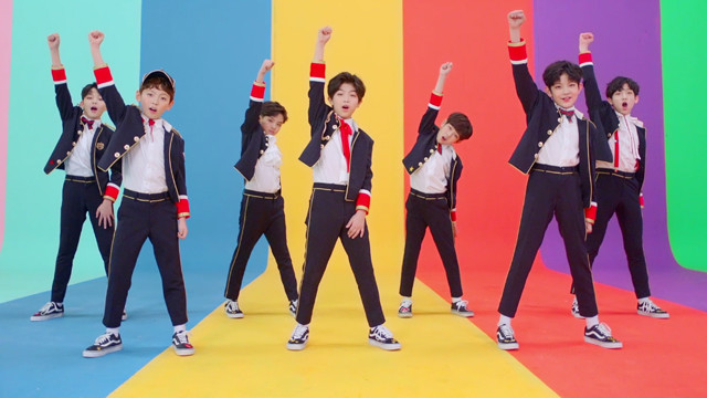 yhboys组合(乐华少年)-yhboys日常:张铭浩生日会-高