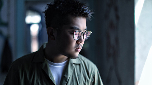 何佳乐-轻声说 (歌词版) (《天机十二宫》网络剧主题曲)-高清mv在线看