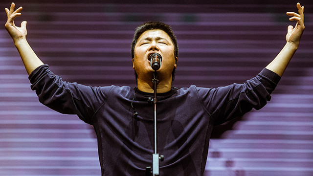 b哥这个热搜上的措手不及猝不及防的 李志.