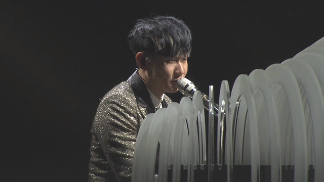 兜圈(2017 超级巨星红白艺能大赏)