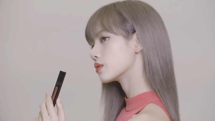 lisa-play the world!