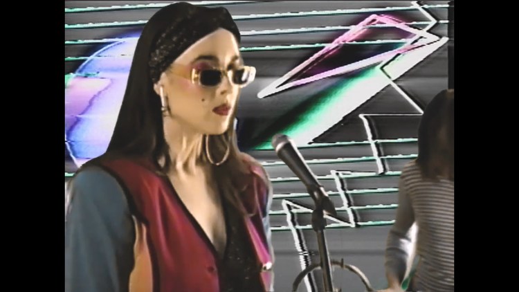  - Allie X新单《Little Things》官方MV出炉！上世纪复古火星画质又来啦~！