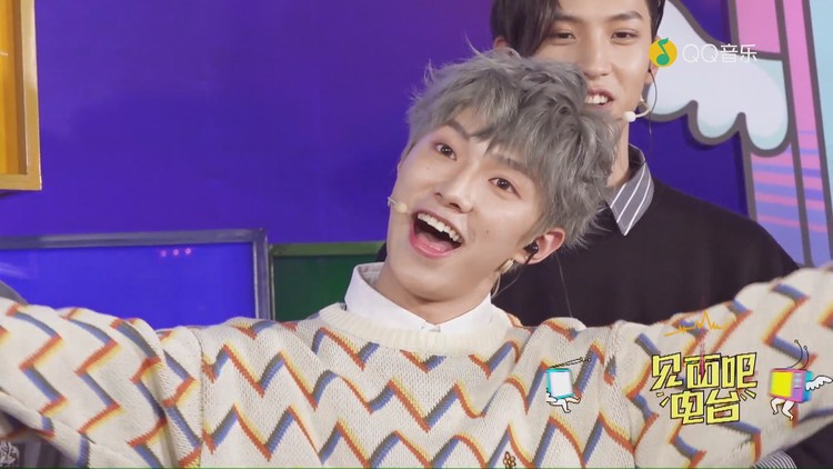  - 陆定昊模仿哆啦A梦超喜感，场外粉丝直呼不过瘾