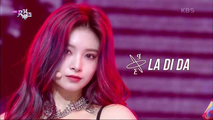 ladidaeverglowyirenfacecamliveatmcountdown20201015