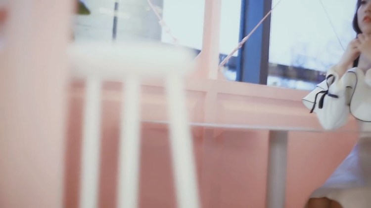 - SING许诗茵翻唱《晴天》,人美歌甜啊~