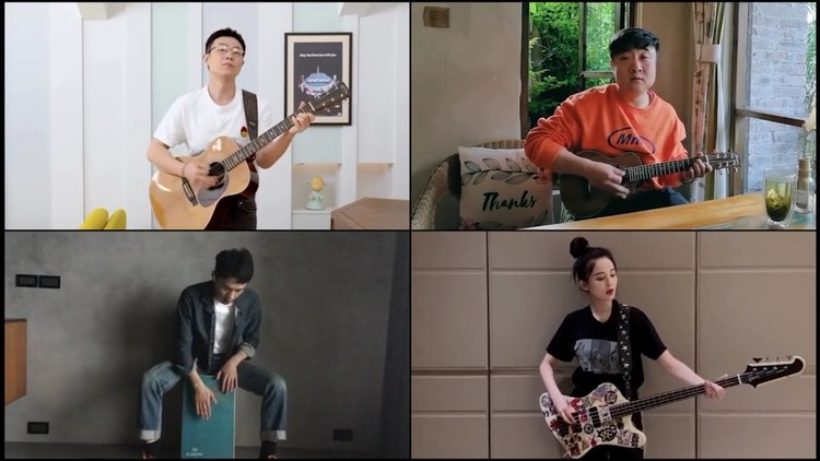 - 缝纫机乐队再聚首,再度演绎歌曲《都选C》