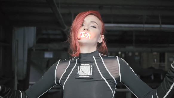 - 加拿大女歌手 Lights 最新单曲《Lost Girls》MV首播