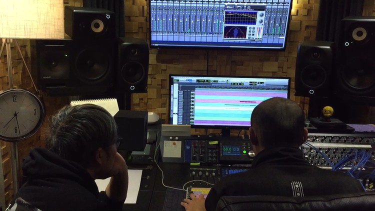 - 新歌制作《就这样白头》