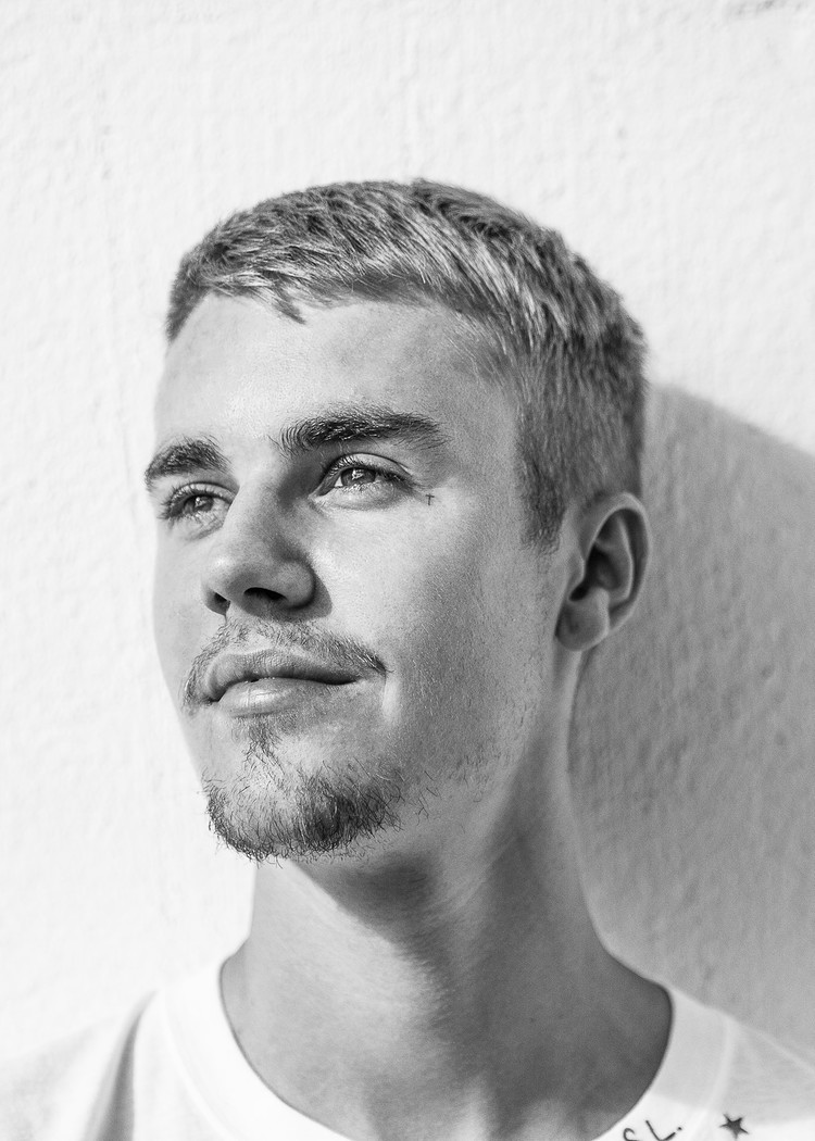 所有社交媒体账号也换成了全新头像↓spotify第一时间更新几乎所有