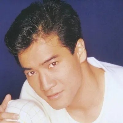 这首歌曲的原唱田原俊彦是日本非常有影响力的歌手,尤其是对日本80
