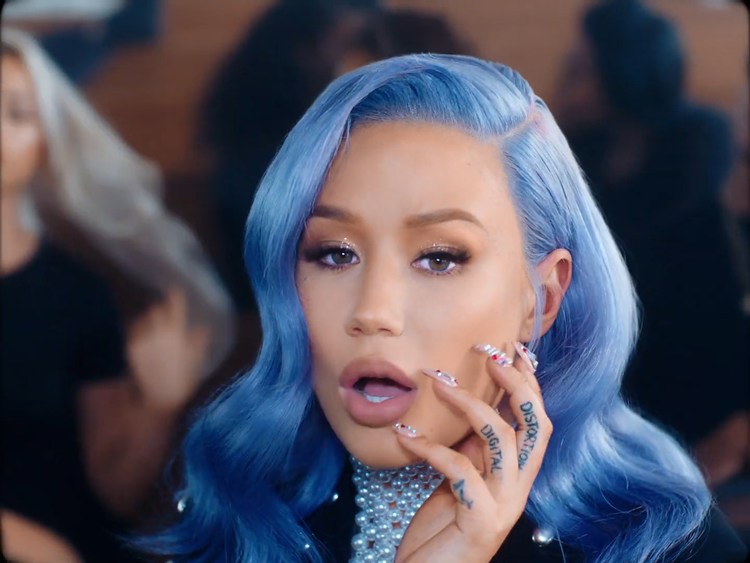 iggy azalea回春有望?新专辑《in my defense》独家鉴赏