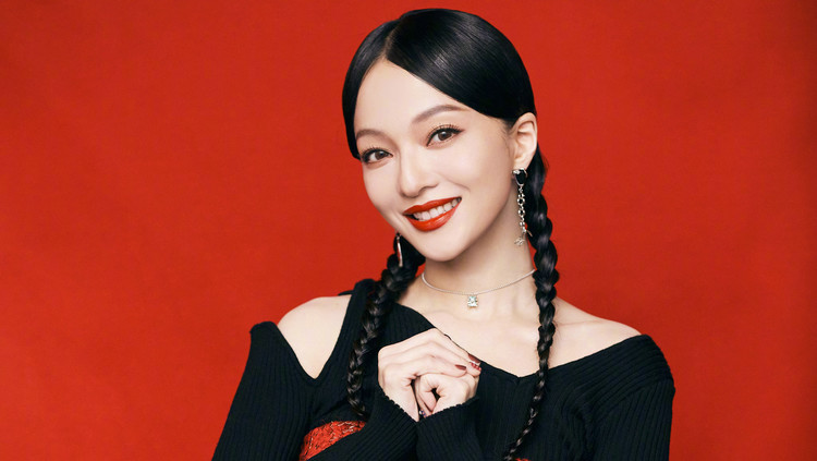 2021中央广播电视总台春节联欢晚会:张韶涵《明天会更好》