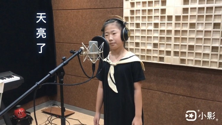  - 天亮了，感受爸爸妈妈给孩子无可取代的爱。