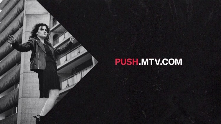  - MTV Push | 是哪些艺术家能够如此深刻地影响到这位年轻酷女孩？