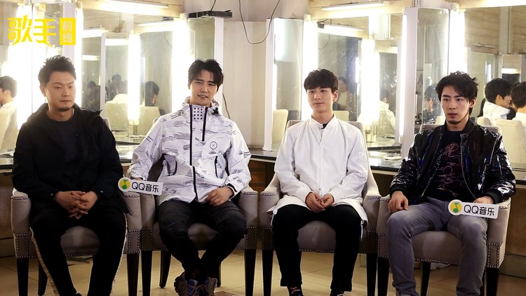 - 声入人心男团在线宣传新歌啦~