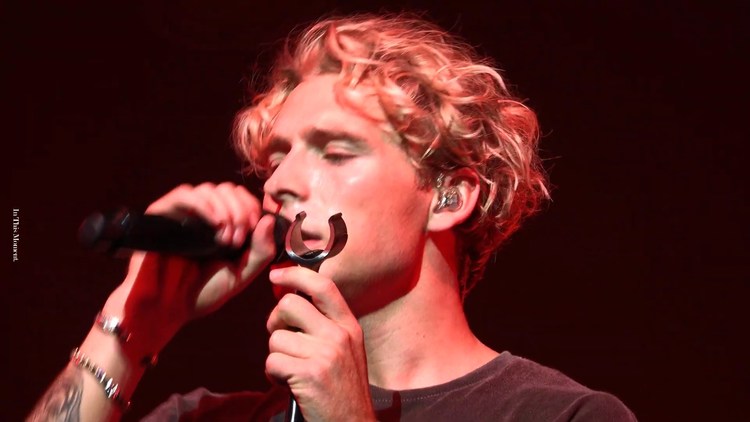 christopher 2019亚洲巡演,小c用《irony》唱出有关当下的思考