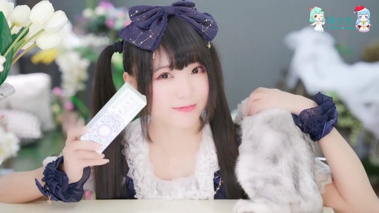 《可爱美女宅舞》流星群 meteor stream后面有猫