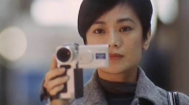 2015年,她出演《山河故人》,和90后上演忘年恋,当时她六十二岁.