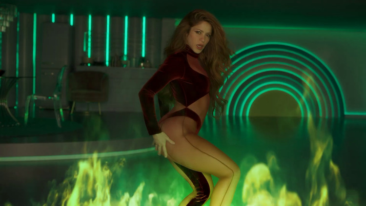 - Shakira联手Rauw Alejandro新单Te Felicito超清mv大首播