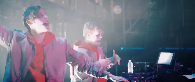 - Rave Into Space - Sub Zero Project